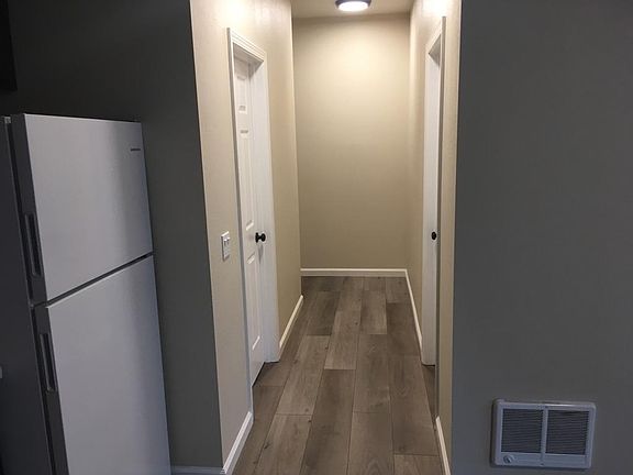 4th image of 1125 N Main St #M