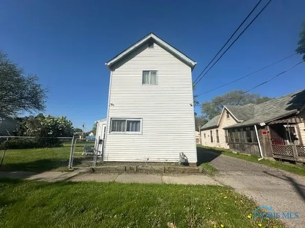 2111 Elm St, Toledo, OH 43608