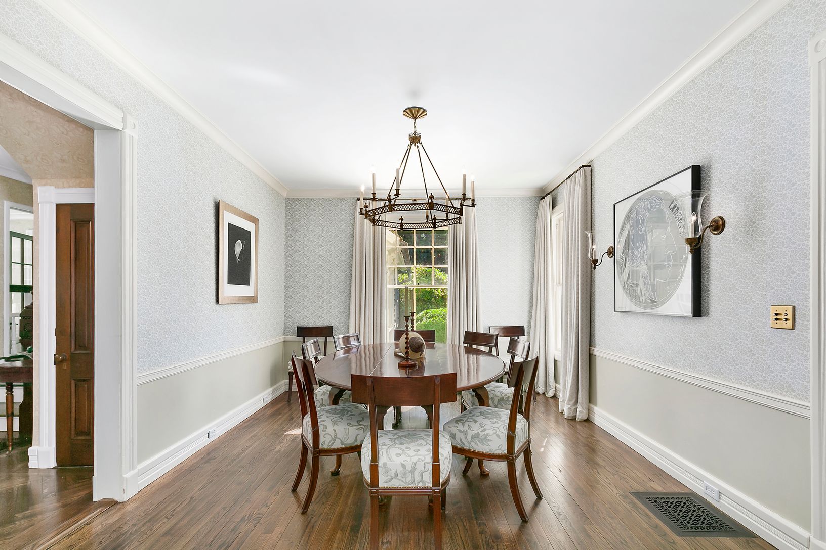 72 Quogue St, Quogue, NY 11959 Out East