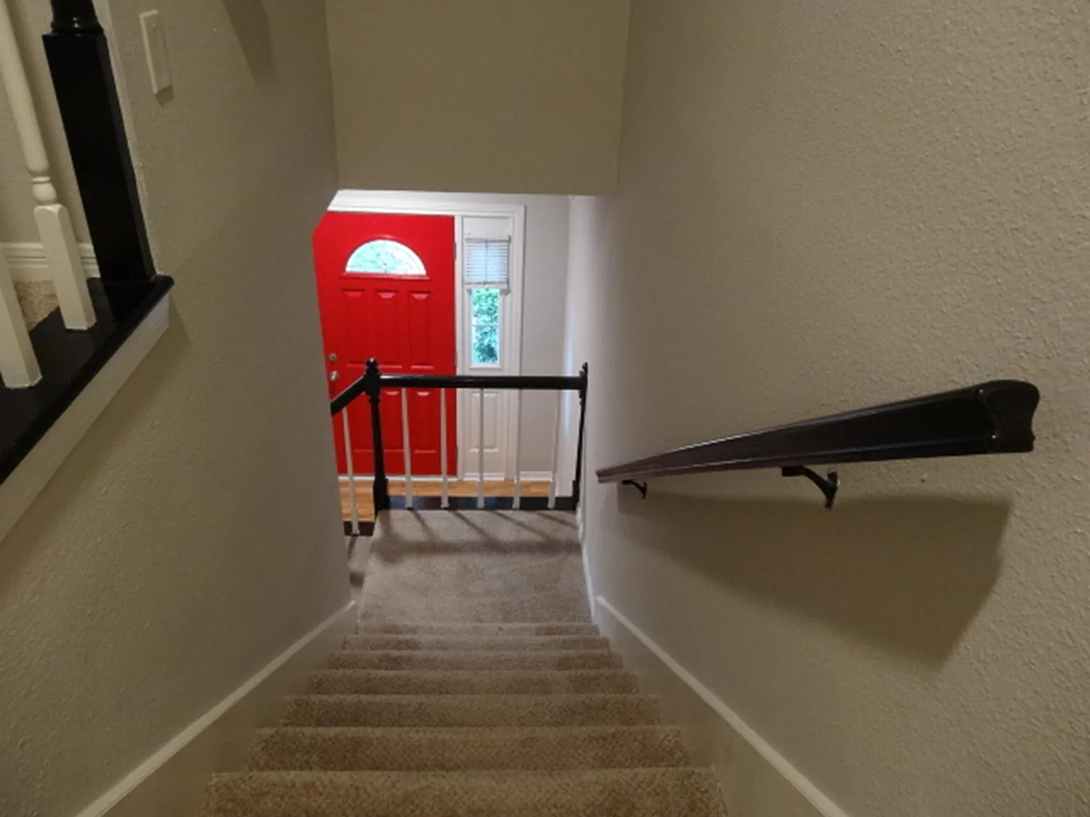 2 bed, 2.5 bath, 1560 sqft, $2,450 — Photo 1