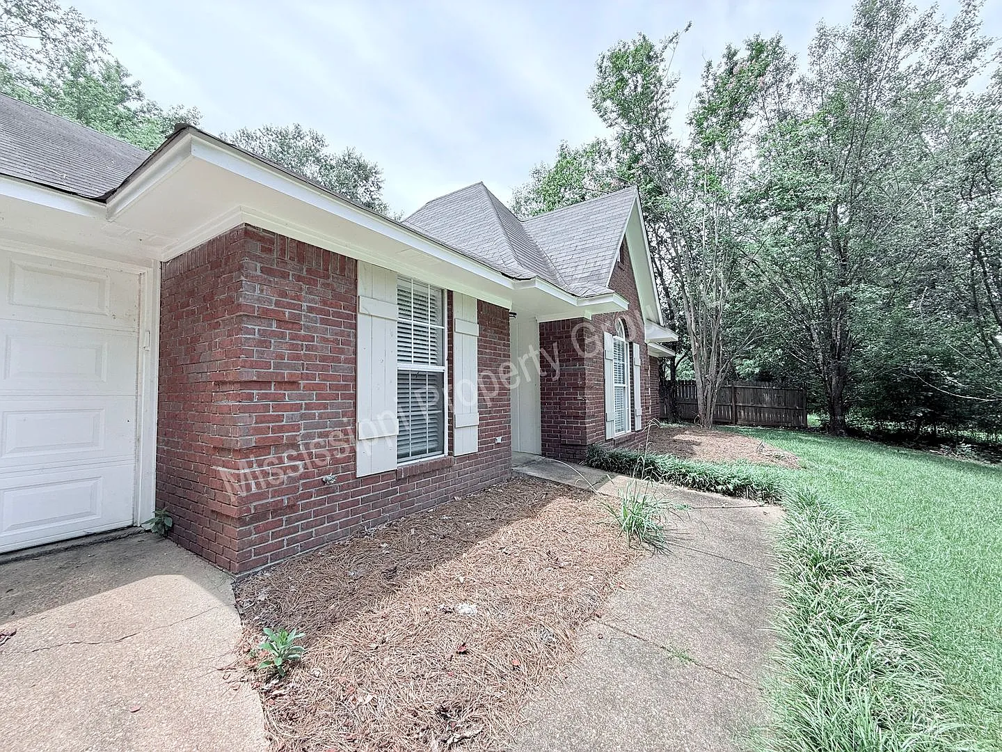3BR/2BA For Rent — Photo 2