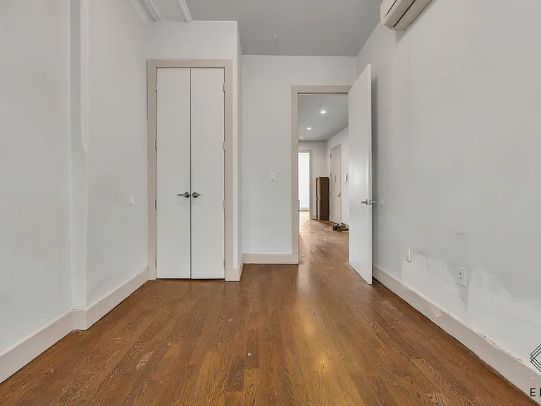 629 Willoughby Ave #2B — Photo 3