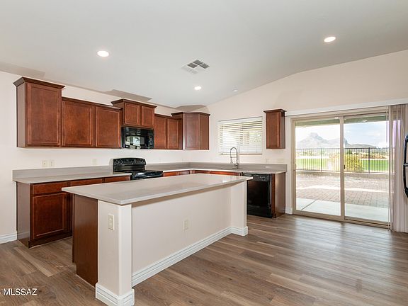 4th image of 8637 N Continental Links Dr