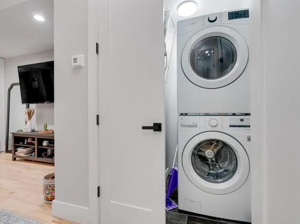 287 Webster Avenue image 19 of 21