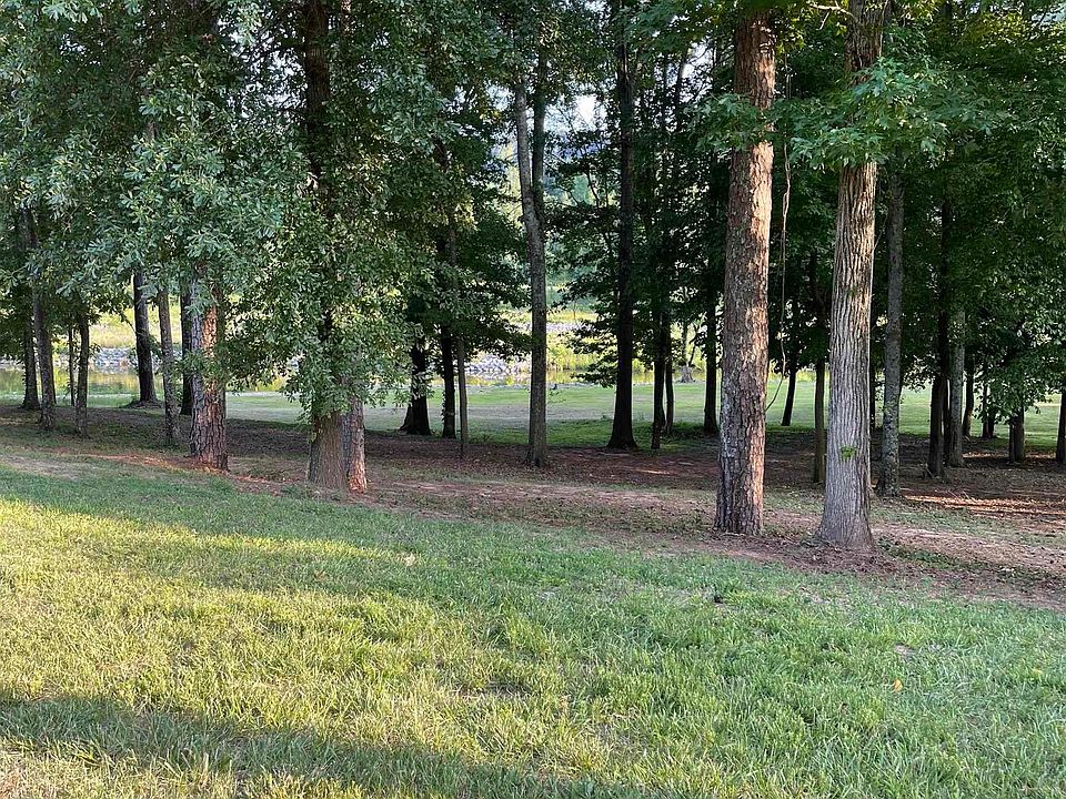 2nd image of LOT 402 Colonial Dr