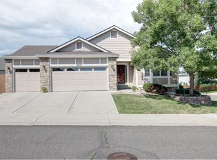 6461 McIntyre Ct, Arvada, CO 80007