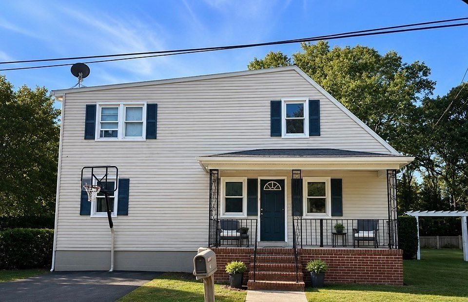1st image of 15 Hiram St