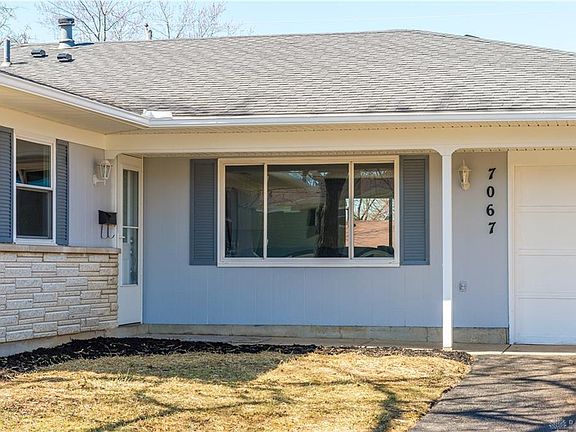 4th image of 7067 Cliffstone Dr