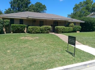 1305 Halifax Dr, Grand Prairie, TX 75050