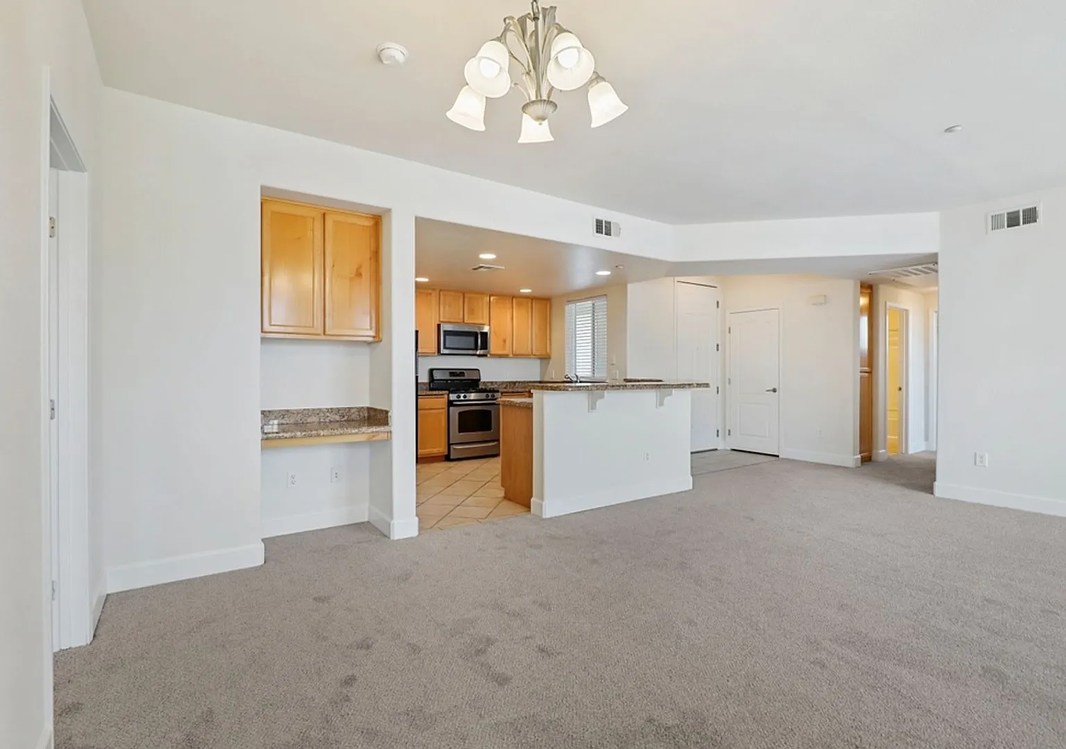 1501 Secret Ravine Pkwy — Photo 4