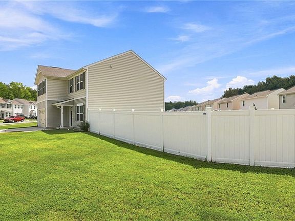 4th image of 2079 Petersen Way