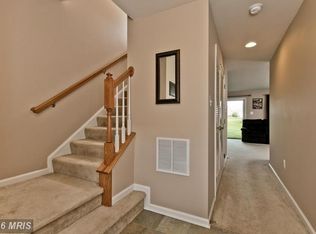 56 Creekside Ct, Falling Waters, WV 25419
