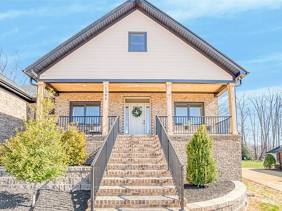 4th image of 1509 Avalon Oaks Ct
