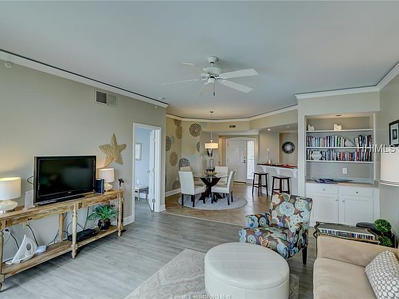 4th image of 57 Ocean Ln APT 3504