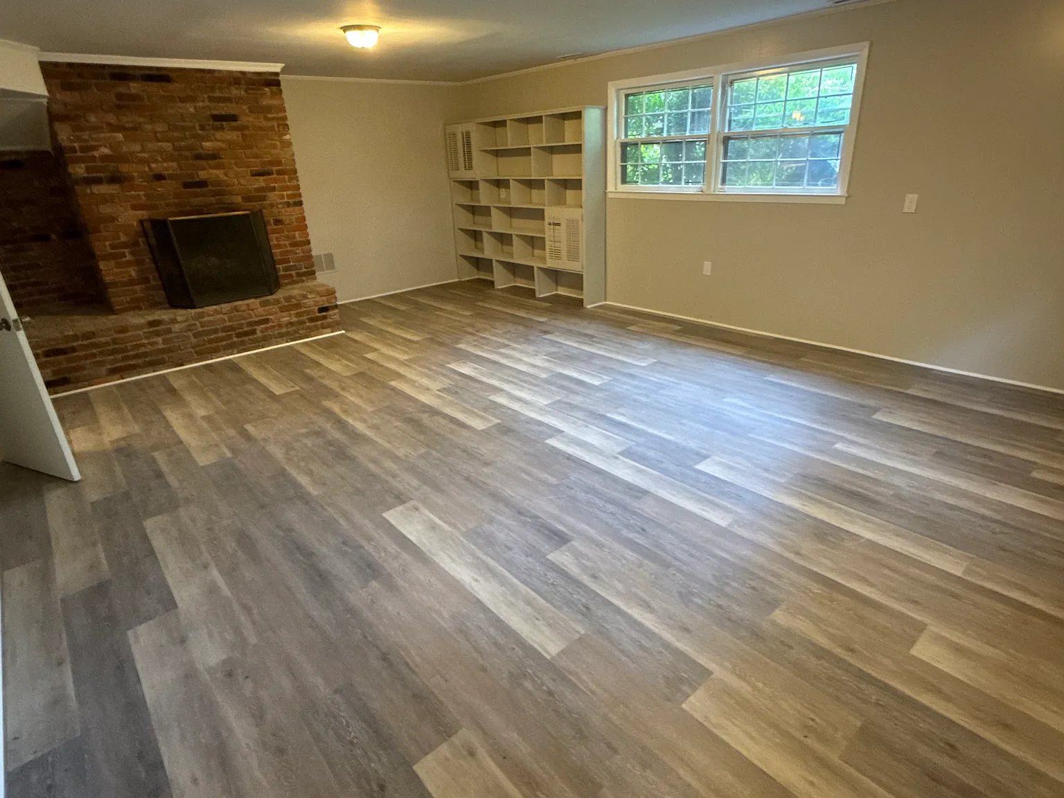 5 bed, 2645 sqft, $2,500 — Photo 4