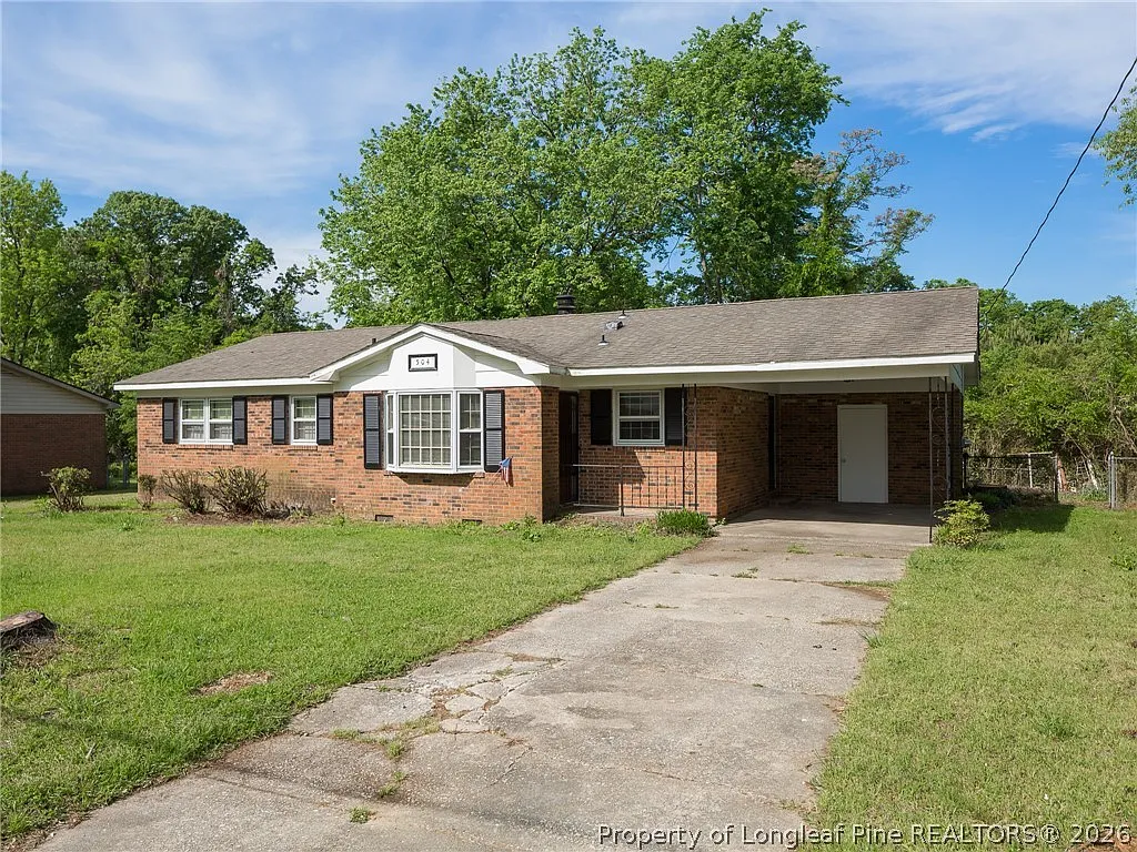3 bed, 2.0 bath, 1263 sqft, $1,350 — Photo 3