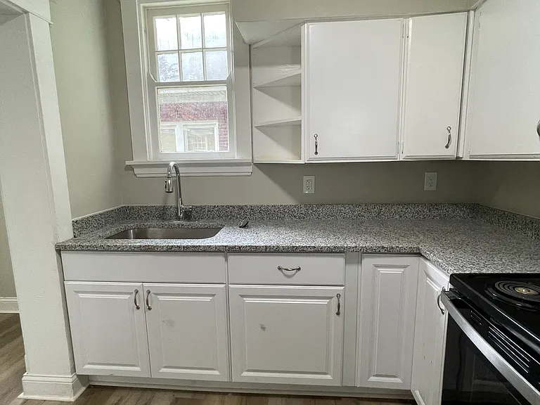 2456 Saturn St — Photo 1