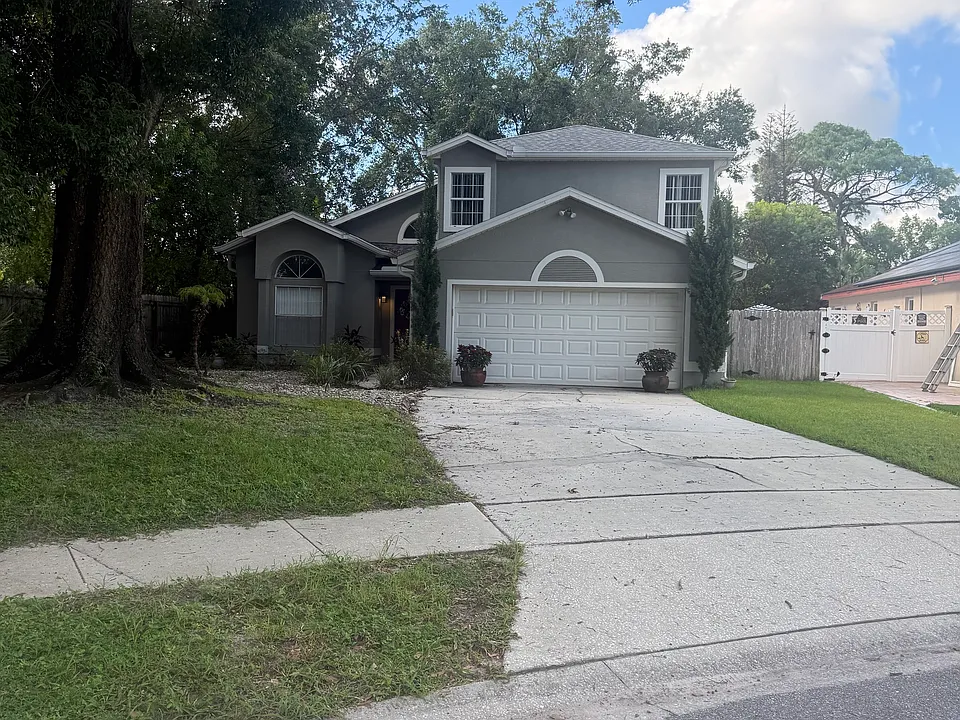 1925 Brittany Ln