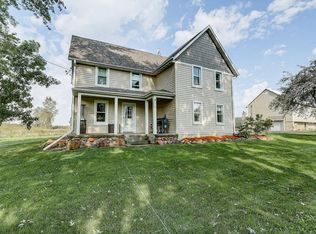 5315 Aurora Rd, Hartford, WI 53027