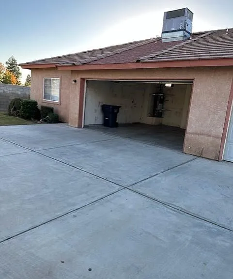 513 Yellow Meadow Ct #A — Photo 11