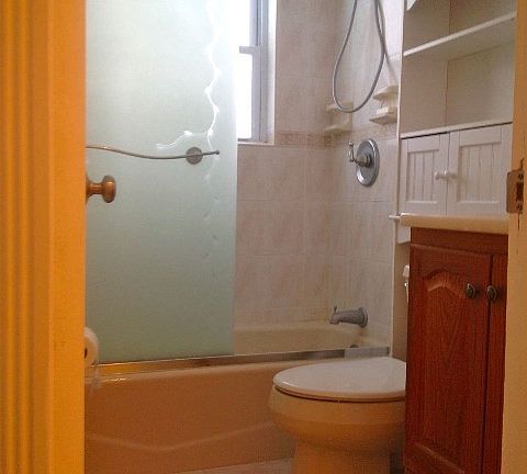 3rd image of 118 Balaton Ave