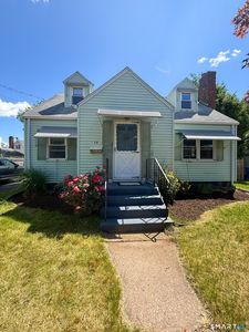 79 Adams Street South, Manchester, CT, 06040