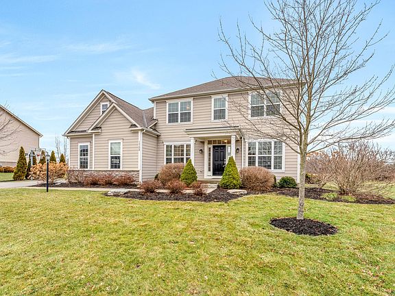 3rd image of 1752 Gingerfield Way