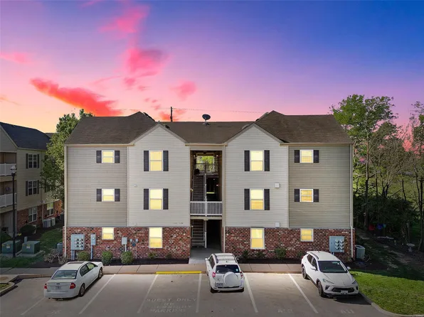 1132 Welsh Dr, Lake Saint Louis, MO 63367