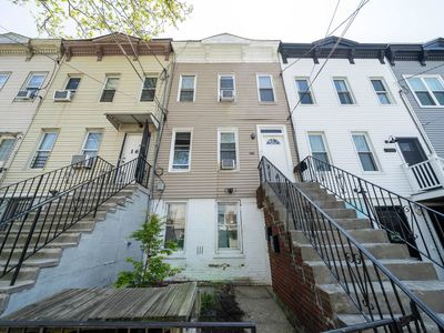 160 Van Horne St, Jersey City, NJ, 07304