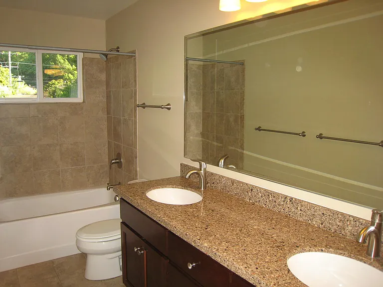 63 Robinhood Dr — Photo 9