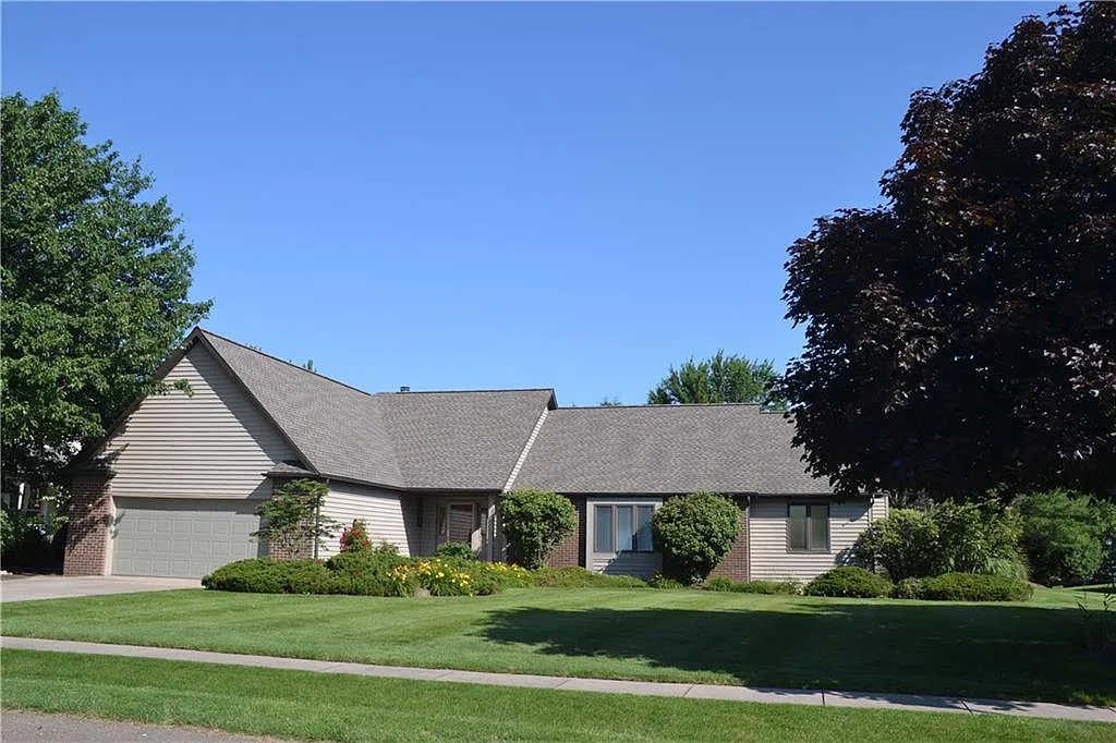 504 Lindsay Ct photo 1