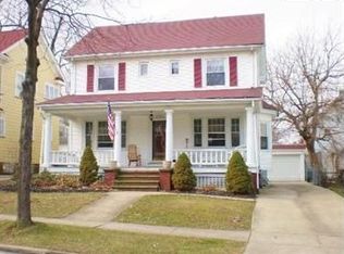 1460 Elbur Ave, Lakewood, OH