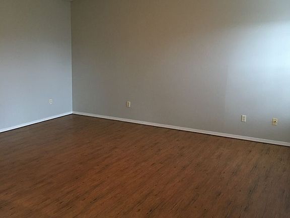5th image of 3090 W Wildflower St