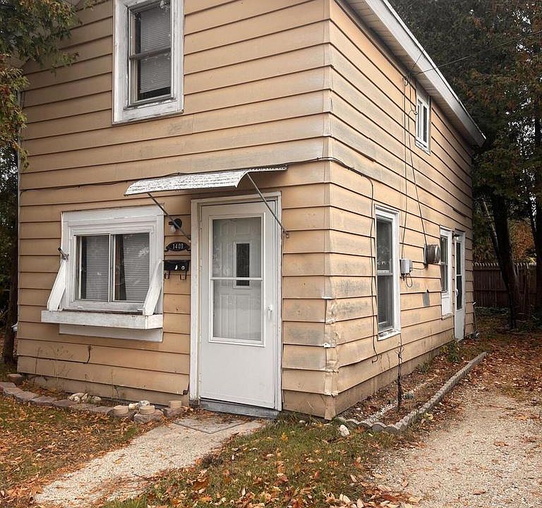 1409 School STREET, Two Rivers, WI 54241 Zillow