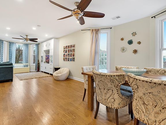 2nd image of 2426 N Hamlin Ave #2