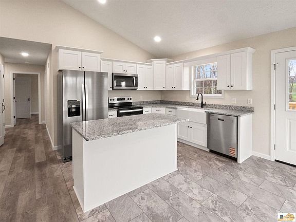 2nd image of 1125 Omer Dr