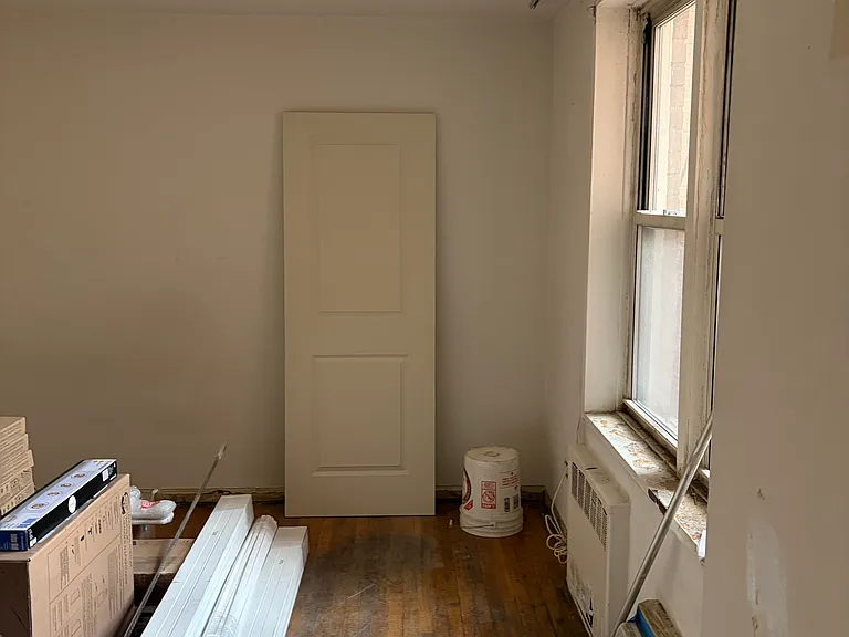 4110 Bowne St #3J — Photo 5