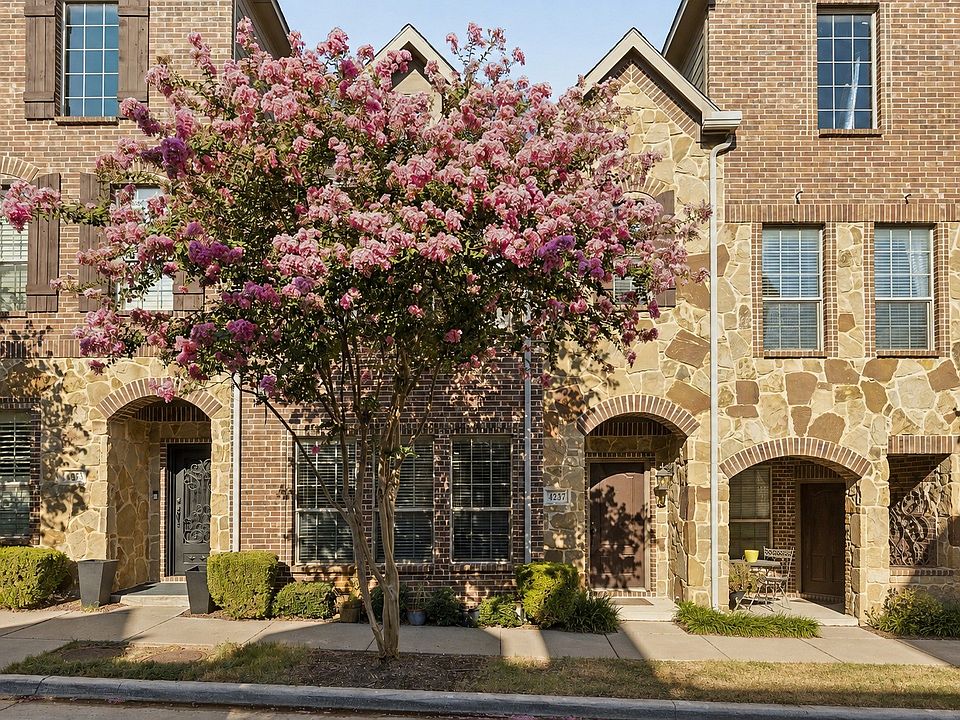 1st image of 4237 Riverview Dr