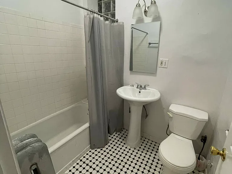 1372 W Estes Ave #1N — Photo 7