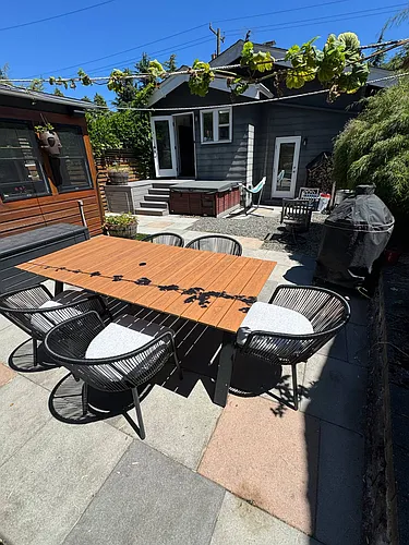 5407 5th Ave NE Photo 1