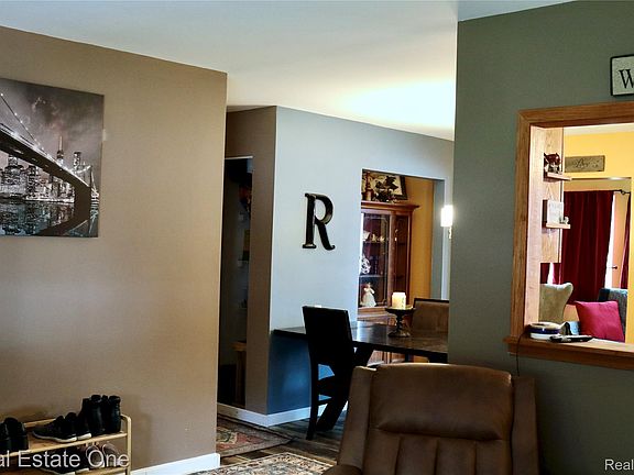 4th image of 2034 Obrien Rd