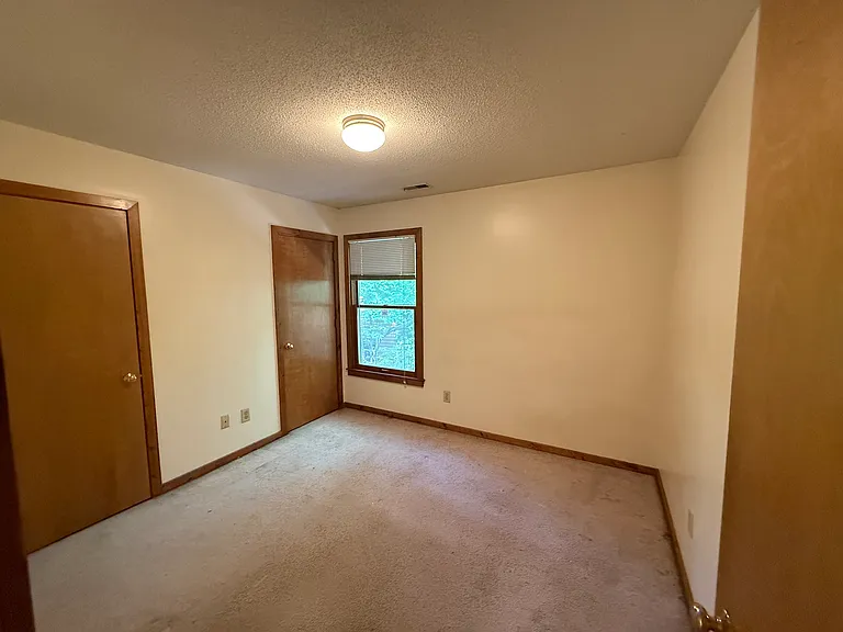 113 S Peak Dr — Photo 6