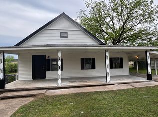 205 SW 5th St, Muldrow, OK 74948