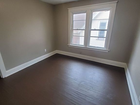 5th image of 3715 N 24th Pl #3715A