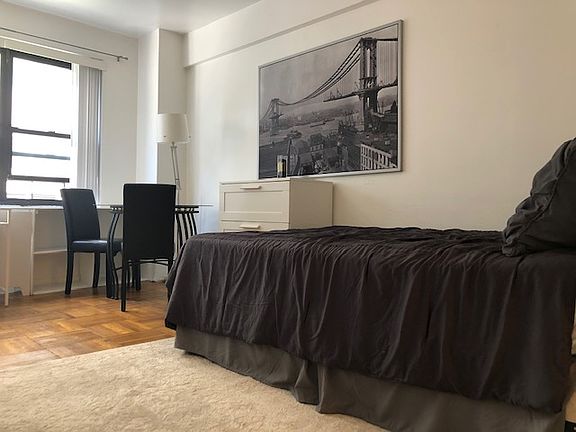 3rd image of 210 E 47th St APT 9G