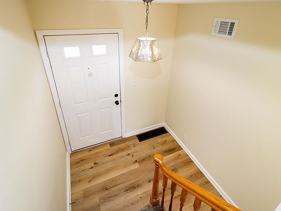3rd image of 5003 Hampton Ct
