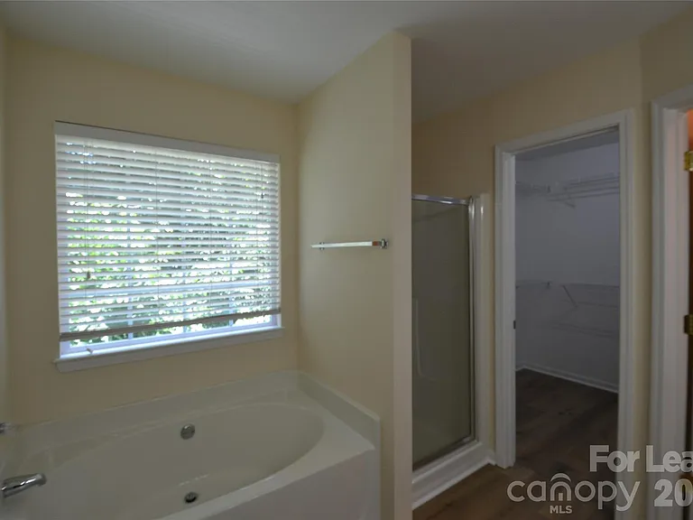 6820 Beverly Springs Dr — Photo 35