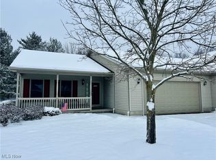 5082 Winthrop Dr, Youngstown, OH 44515
