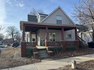 307 S McLean St, Bloomington, IL
