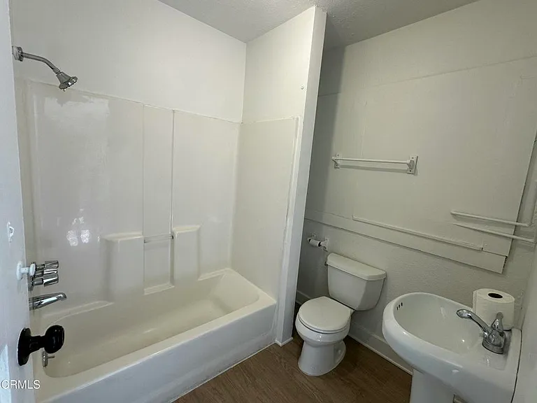 2122 Navarro Ave — Photo 27